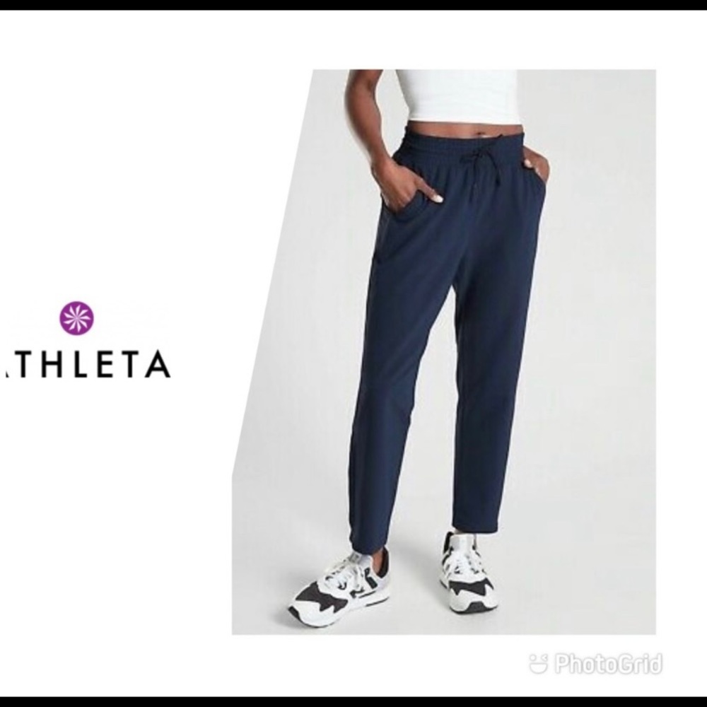NWT Athleta Metropolis Straight Leg Pant in Navy size 6